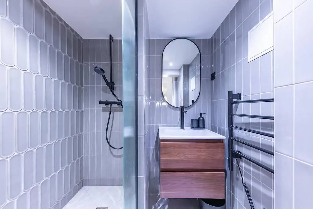 Apartamento New Spacious 4 Star Family In Chic 16th District