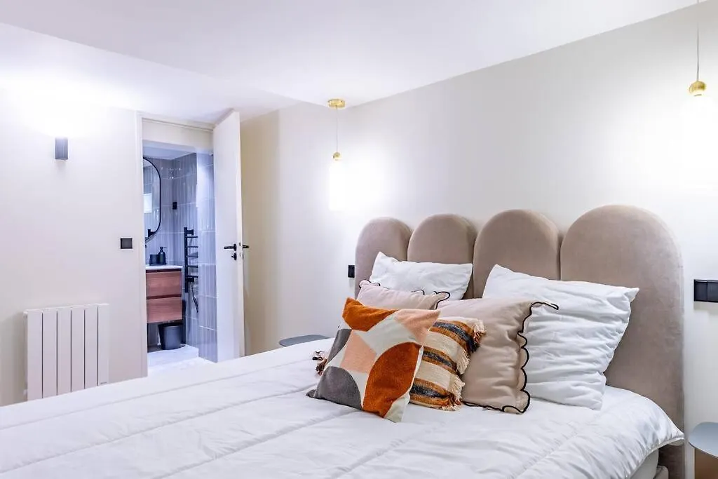 New Spacious 4 Star Family In Chic 16th District Apartamento